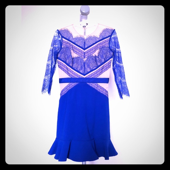 Three floor blue lace dress - Picture 1 of 8